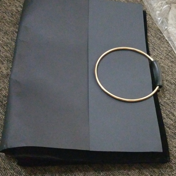 CAROLINA HERRERA CLUTCH - Picture 4 of 4